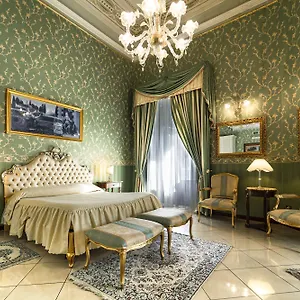 Hotel Romeo, CTA